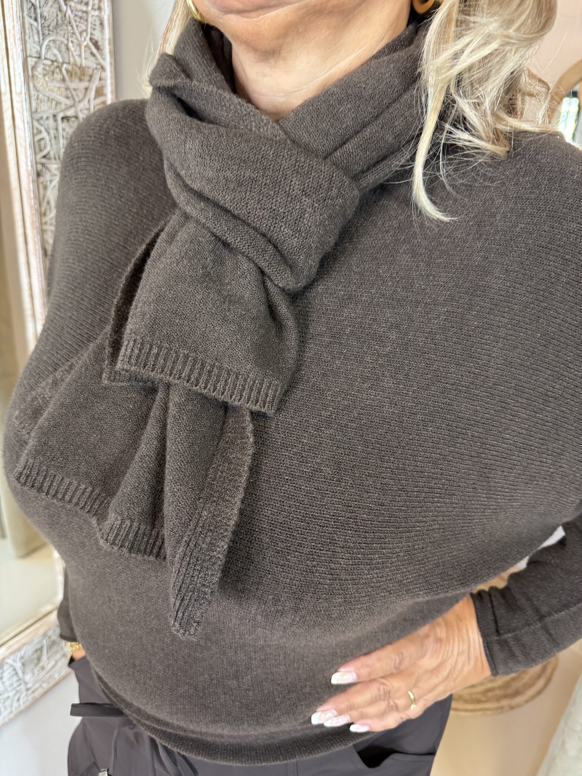 Vleermuis Trui met Sjaal Donker Bruin - Afbeelding 2