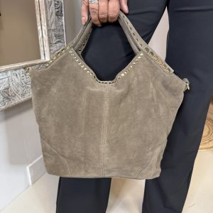 Prachtige Suede Tas Zira met Studs Taupe