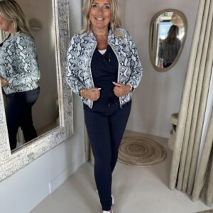 Mi Piace Travelstof Bomber 202463SNPT Donker Blauw/Kit