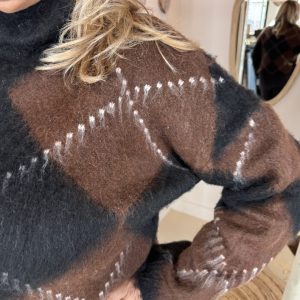 Alternative view of Geruite Trui 7013 Bruin