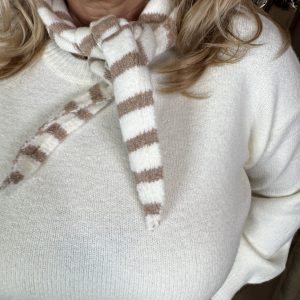 Alternative view of Trui Ayla 128 met Sjaaltje Off-White