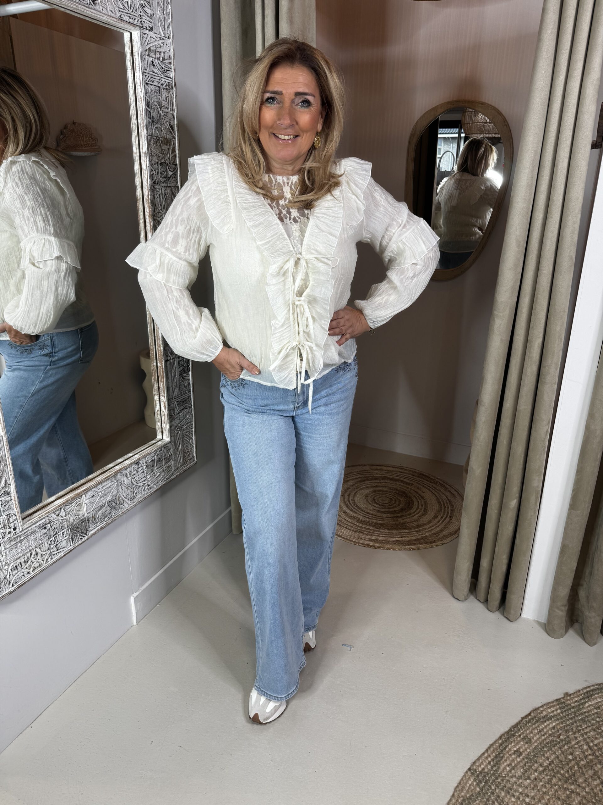 Tencel Vestje Bonita 5226 met Roezels Off-White