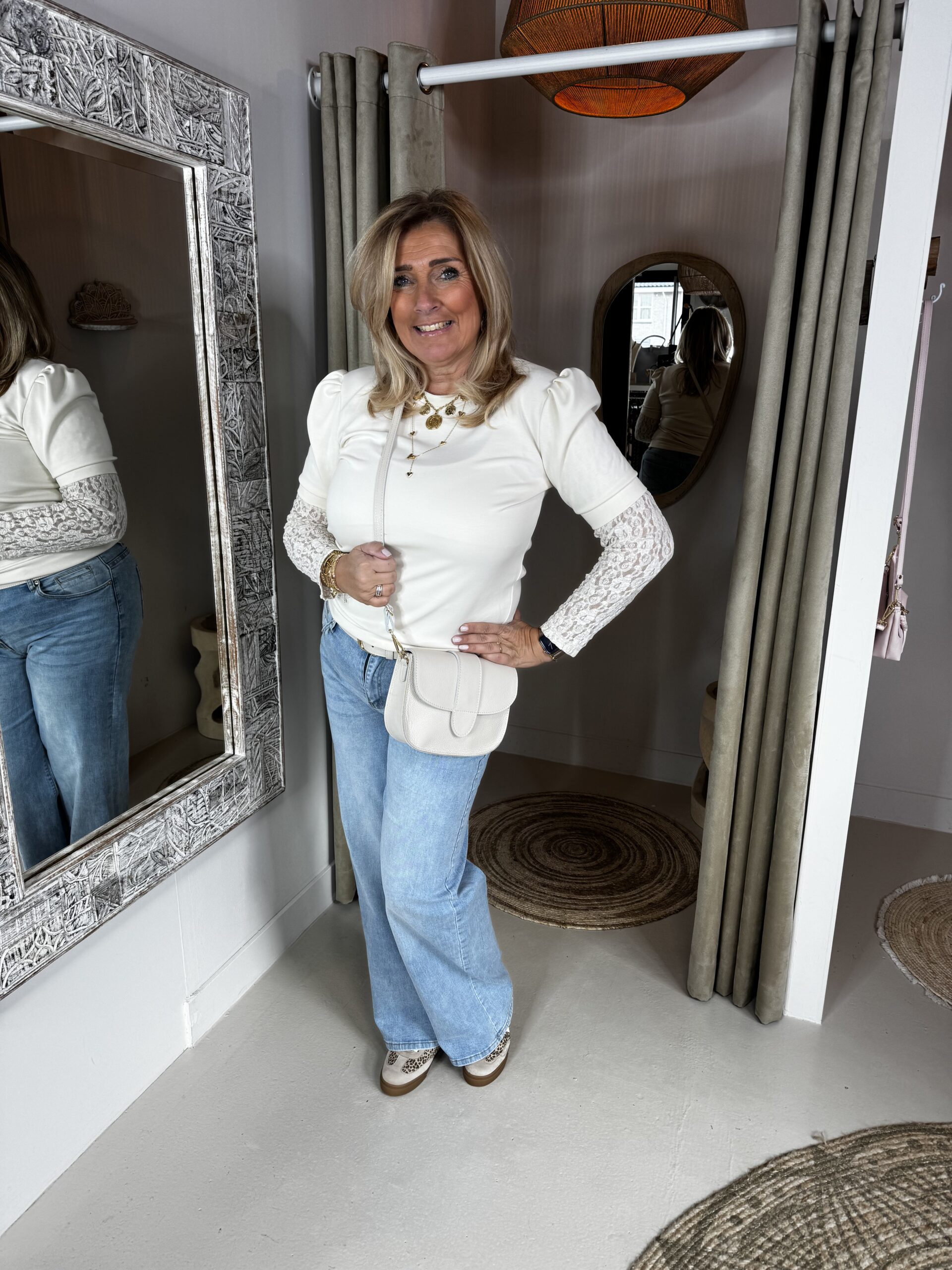 Sweater Kanten Mouw Caitlin 70118 Zand via villaggio