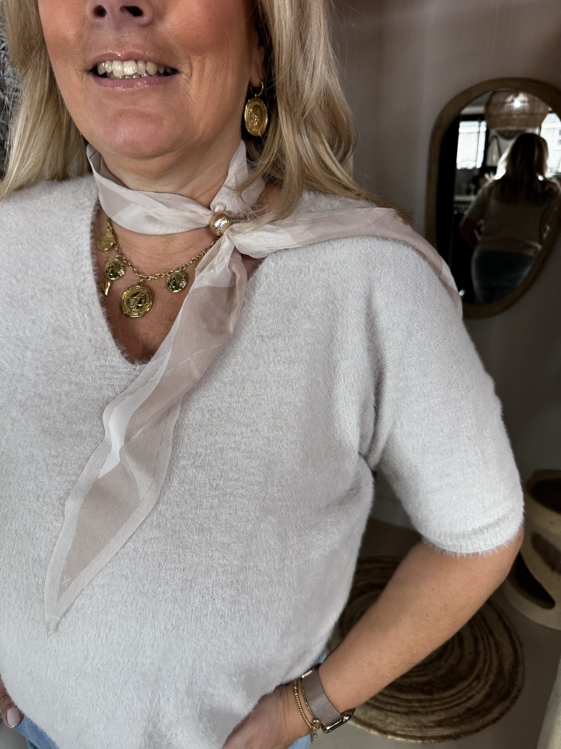 Alpaca Trui Cherine T24 met Sjaaltje Zand - Afbeelding 2