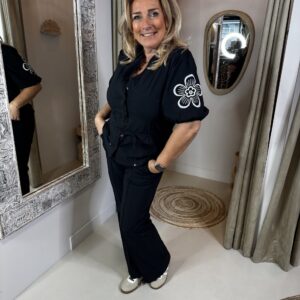 Triple Nine Travelstof Blouse 5943 Zwart Via Villaggio