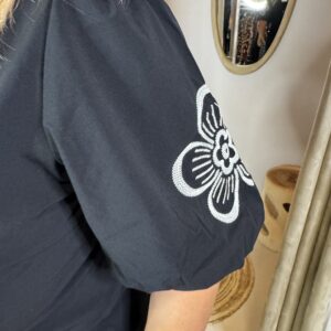 Triple Nine Travelstof Blouse 5943 Zwart Via Villaggio