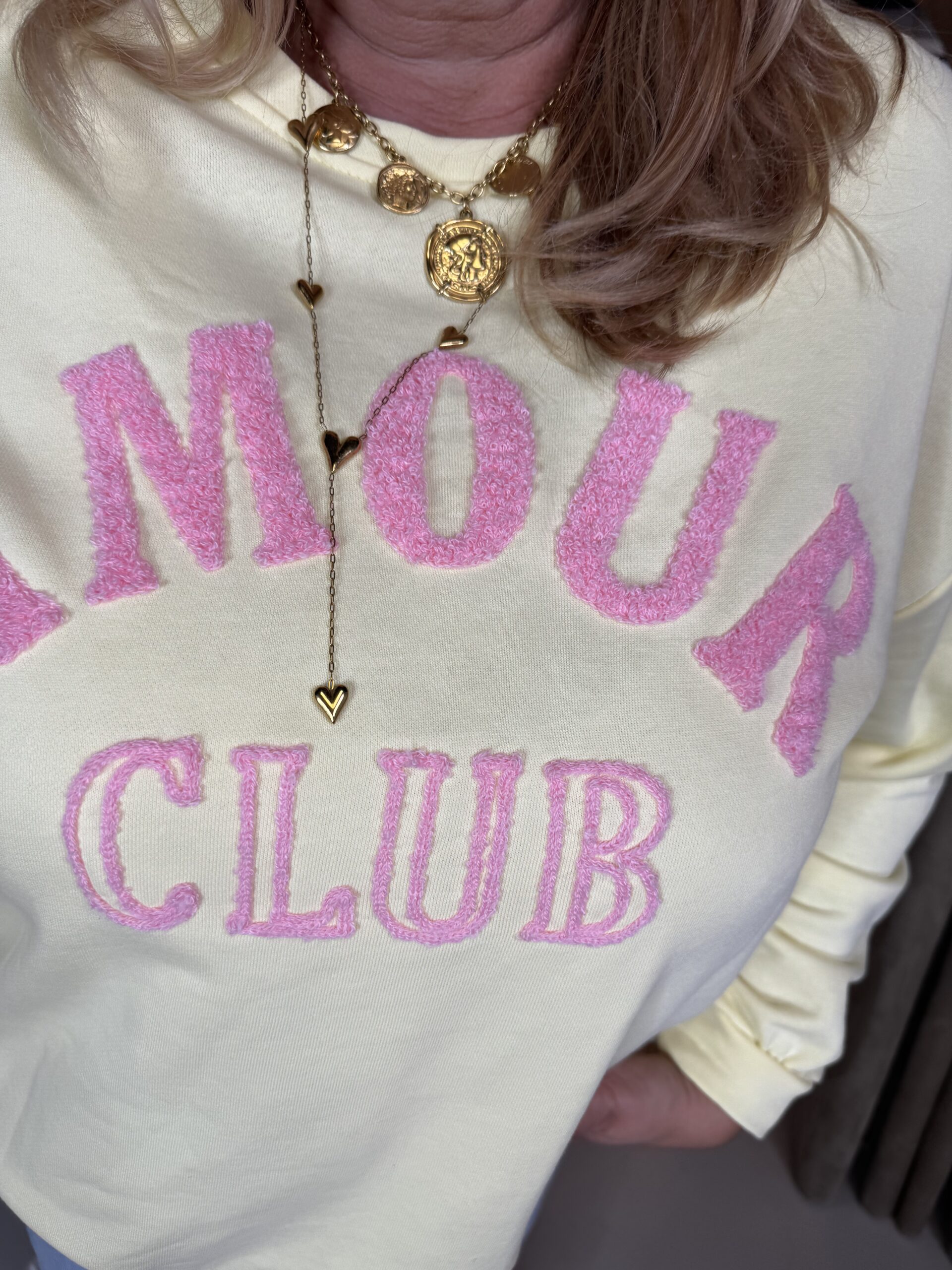 Sweater Q2242 Amour Club Zacht Geel - Afbeelding 2