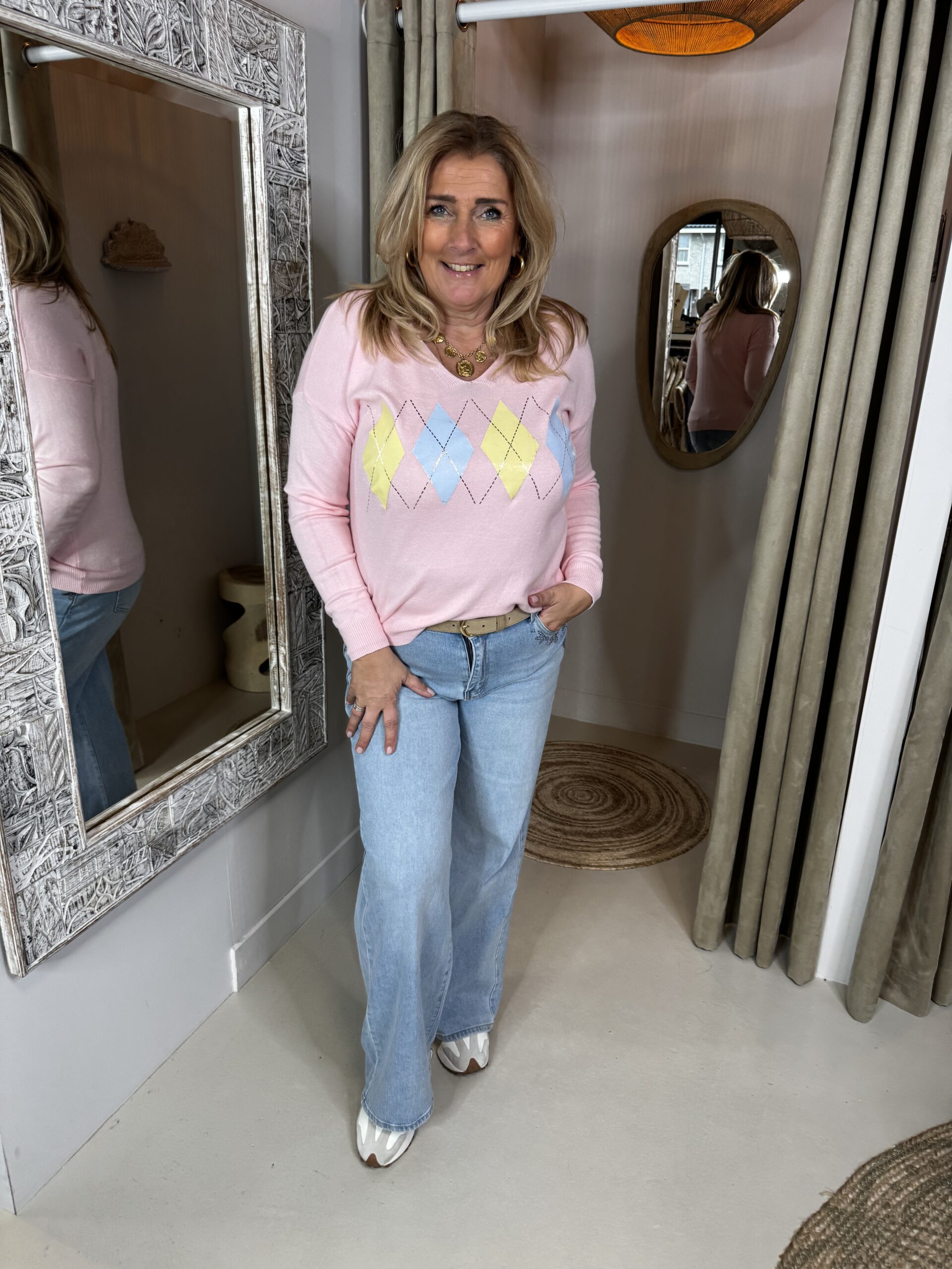 V-Hals Trui Dunya met Ruit 8053 Roze