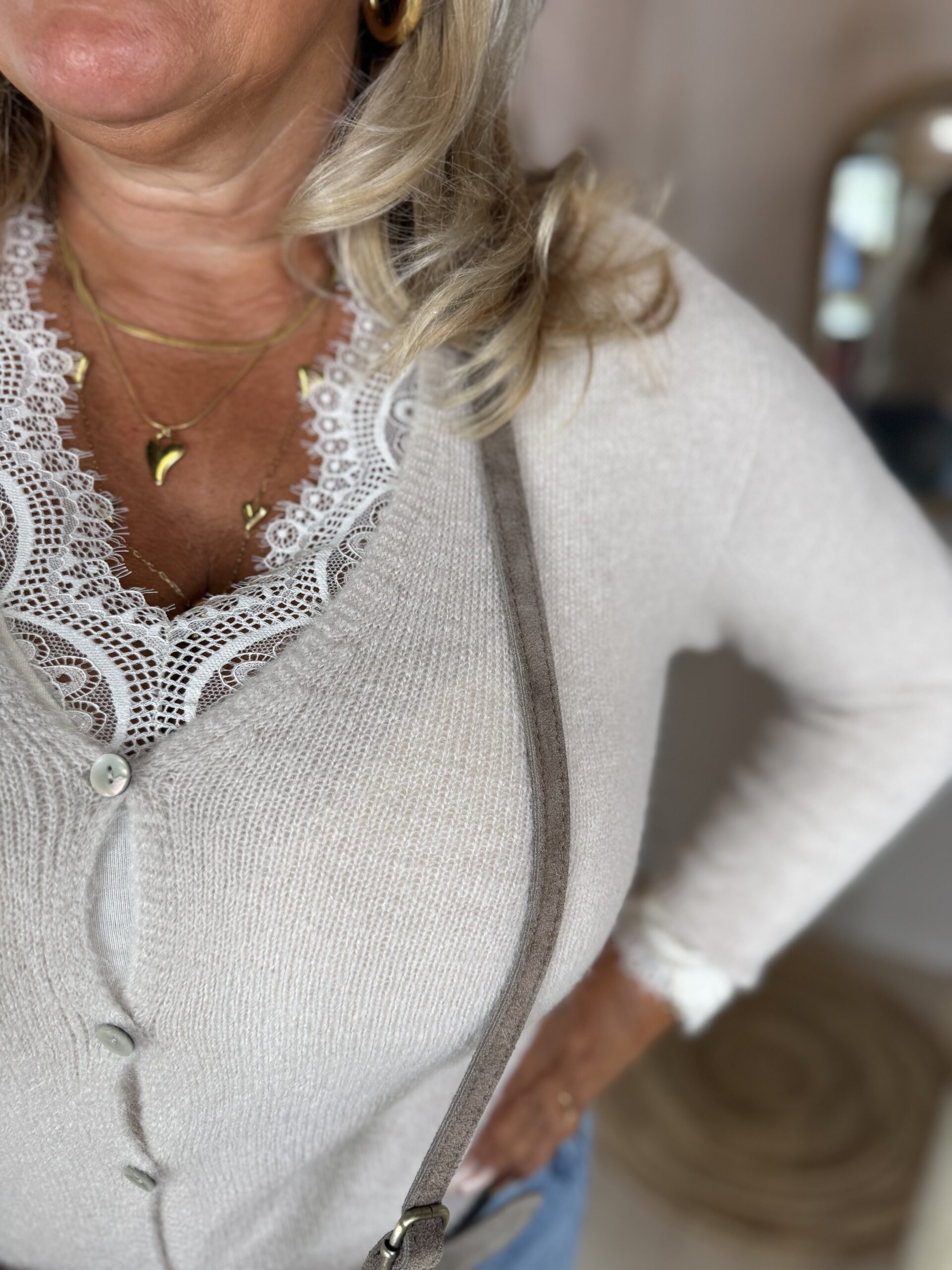 Triple Nine Cashmere Top 9003 met Kant Crème - Afbeelding 7