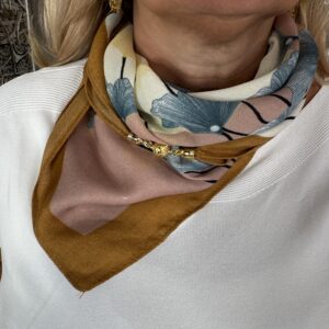 Vierkant Sjaaltje Met Sluiting 09710 Pink