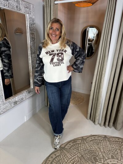 Sweater New York 79 Camouflage Mouw Bruine Print