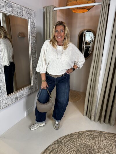 Vleermuis Trui Leuke Mouw Vicky Off-White via villaggio