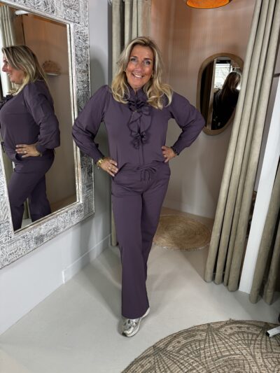 Mi Piace Travelstof Blouse 202930 Ruffle Perfect Plum via villaggio