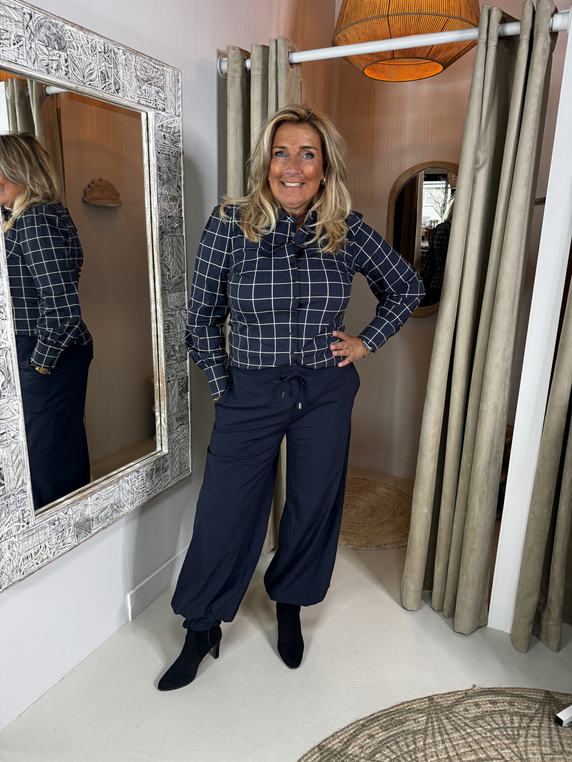 Mi Piace Travelstof Broek 202933 Ballon Pof Donker Blauw via villaggio