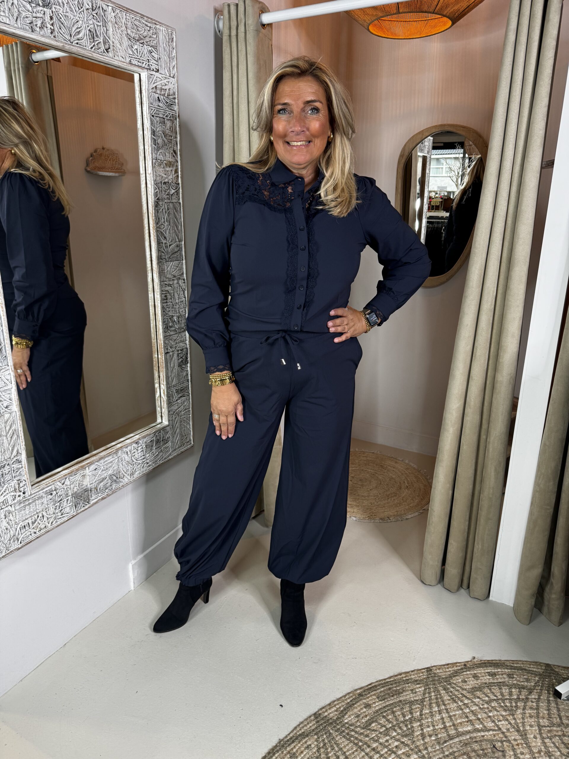 Mi Piace Travelstof Blouse 202872 Donker Blauw via villaggio